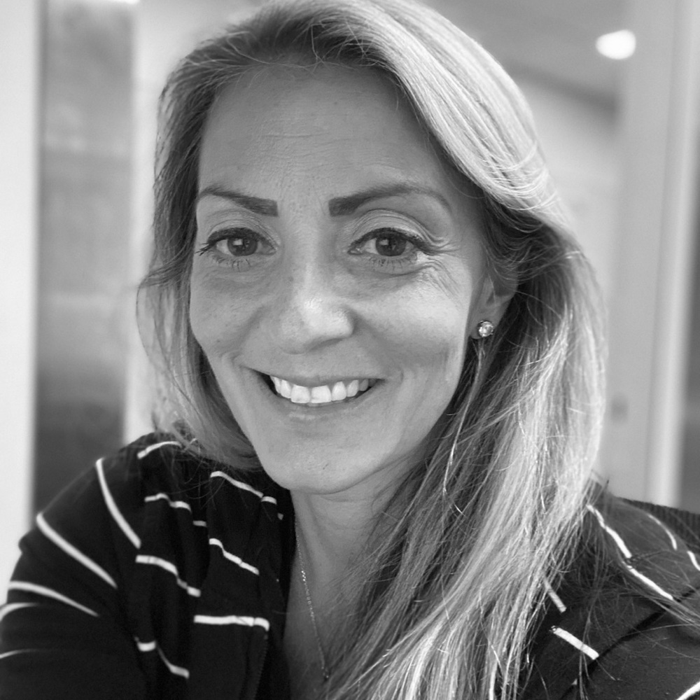 Meet your Posher, Marinela